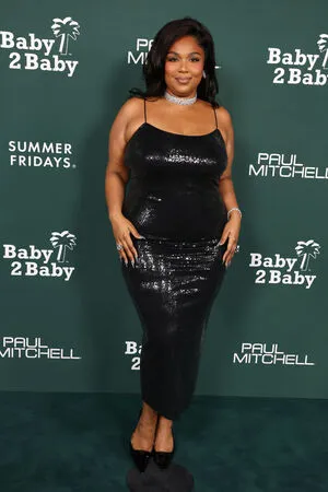 Lizzo OnlyFans Leaked Free Thumbnail Picture - #ayJGNxVZVS