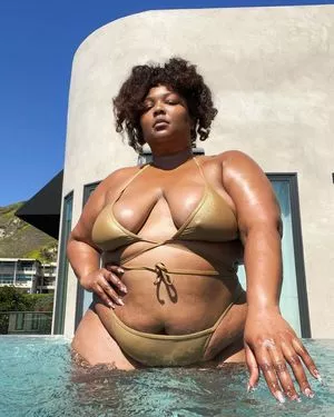 Lizzo OnlyFans Leaked Free Thumbnail Picture - #gID4wR1f0q