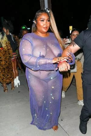 Lizzo OnlyFans Leaked Free Thumbnail Picture - #lGBevmSVpN