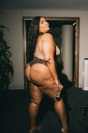 Lizzo OnlyFans Leaked Free Thumbnail Picture - #t4foSqligj