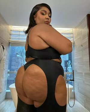 Lizzo OnlyFans Leaked Free Thumbnail Picture - #ueYZLnv56a