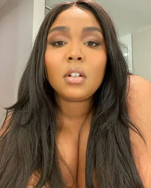 Lizzo OnlyFans Leaked Free Thumbnail Picture - #yOnTt1VJH3