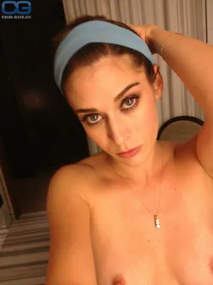 Lizzy Caplan OnlyFans Leaked Free Thumbnail Picture - #TDWBOUrppA