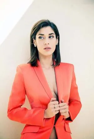 Lizzy Caplan OnlyFans Leaked Free Thumbnail Picture - #m56Ck82y3f