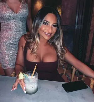 Lizzy Decologero OnlyFans Leaked Free Thumbnail Picture - #1QFRSHiXSb