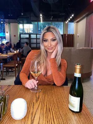 Lizzy Decologero OnlyFans Leaked Free Thumbnail Picture - #gp19jp8Ch9