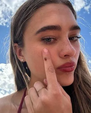 Lizzy Greene OnlyFans Leaked Free Thumbnail Picture - #0NXC4Jl7oS