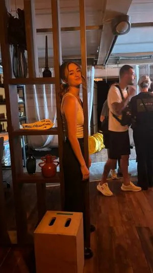 Lizzy Greene OnlyFans Leaked Free Thumbnail Picture - #AVyV7hzadf