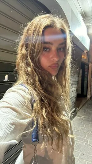 Lizzy Greene OnlyFans Leaked Free Thumbnail Picture - #ZRiaLcZJ80