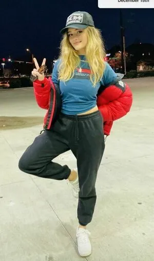 Lizzy Greene OnlyFans Leaked Free Thumbnail Picture - #ayJi39Jaiz