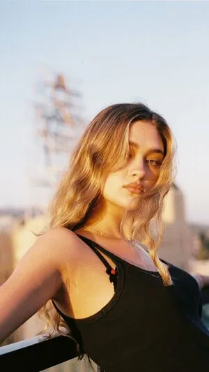 Lizzy Greene OnlyFans Leaked Free Thumbnail Picture - #dZLflWbAmz