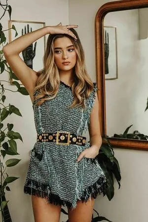 Lizzy Greene OnlyFans Leaked Free Thumbnail Picture - #eirKeMxxRS