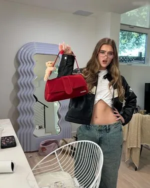 Lizzy Greene OnlyFans Leaked Free Thumbnail Picture - #hFkKR7vpQ8