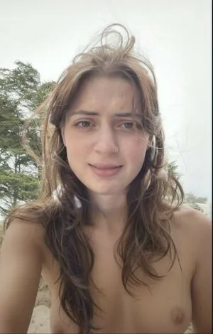 Lizzy Mcalpine OnlyFans Leaked Free Thumbnail Picture - #4IaNEjrHy3