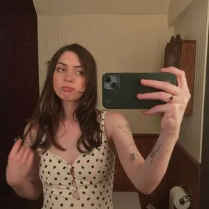 Lizzy Mcalpine OnlyFans Leaked Free Thumbnail Picture - #FLIEpOKQmR