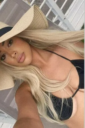 Lizzy Vee OnlyFans Leaked Free Thumbnail Picture - #aiq0f004jc