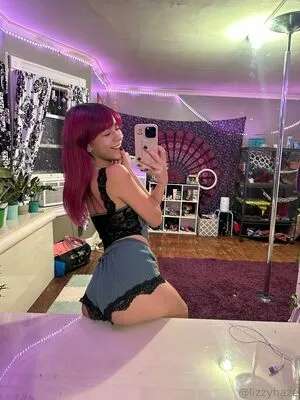 Lizzyhazefree OnlyFans Leaked Free Thumbnail Picture - #4I5wcBtH7r