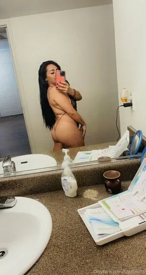 Lizzylizliz10 OnlyFans Leaked Free Thumbnail Picture - #94UBQpKKjh