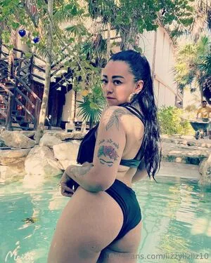 Lizzylizliz10 OnlyFans Leaked Free Thumbnail Picture - #NOVRPORW74