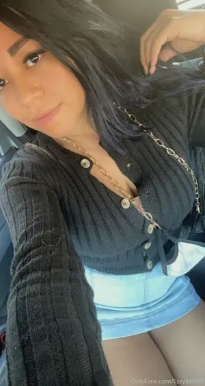Lizzylizliz10 OnlyFans Leaked Free Thumbnail Picture - #h0FZZ31C8s