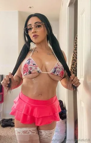 Lizzylizliz10 OnlyFans Leaked Free Thumbnail Picture - #mEkrlh3Stf