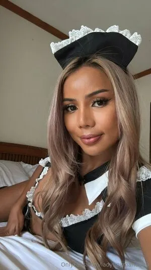 Lizzylizzy26 OnlyFans Leaked Free Thumbnail Picture - #kYh6pCYRfQ