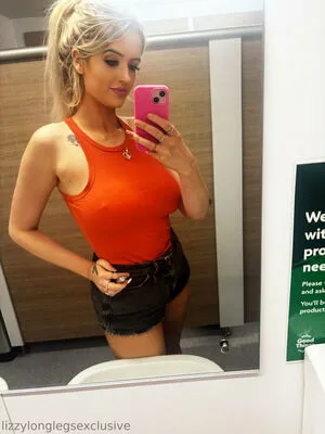 Lizzylonglegs27 OnlyFans Leaked Free Thumbnail Picture - #5lZppLGBQs