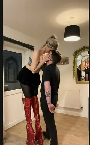 Lizzylonglegs27 OnlyFans Leaked Free Thumbnail Picture - #7AYpWwKJKS