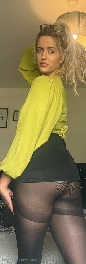 Lizzylonglegs27 OnlyFans Leaked Free Thumbnail Picture - #vKjGtniiQo