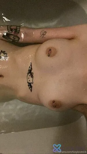 Lizzylovesick OnlyFans Leaked Free Thumbnail Picture - #yNrnWcAiei