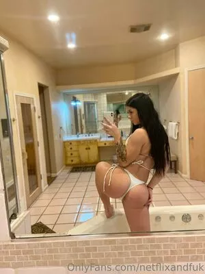 Lizzysnyder18 OnlyFans Leaked Free Thumbnail Picture - #0ARVlK0PVv