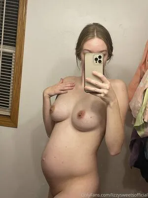 Lizzysweetsofficial OnlyFans Leaked Free Thumbnail Picture - #lbVoM6KeEz