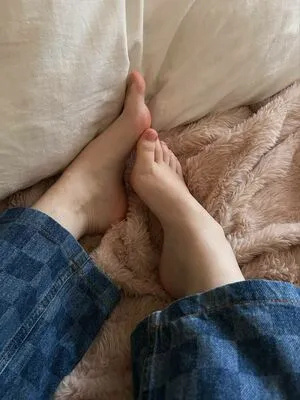 Ljinzer Linzarrd Linzefeet Linzzzer Linziier OnlyFans Leaked Free Thumbnail Picture - #NNQ3Jh2Kn3