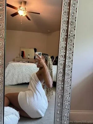 Llil Sisi OnlyFans Leaked Free Thumbnail Picture - #SqGDmDBAlW