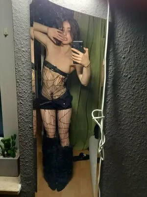 Lliz 44 Taliza OnlyFans Leaked Free Thumbnail Picture - #RNlGm25x33