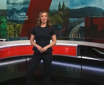 Local Tv Presenters OnlyFans Leaked Free Thumbnail Picture - #4XBGFn1UW3