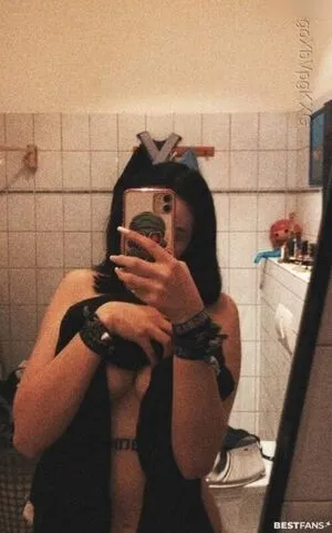 Loco Jenny OnlyFans Leaked Free Thumbnail Picture - #2L0HAgird0