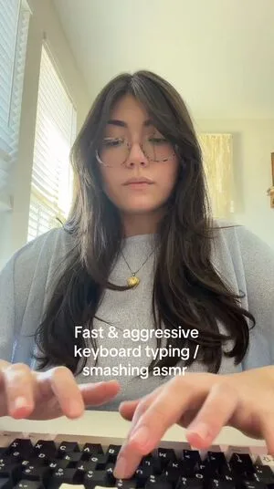 Lofiluvasmr OnlyFans Leaked Free Thumbnail Picture - #ePqRyMqJgC