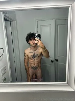 Logansprivatepage OnlyFans Leaked Free Thumbnail Picture - #3NnkxSUhJd