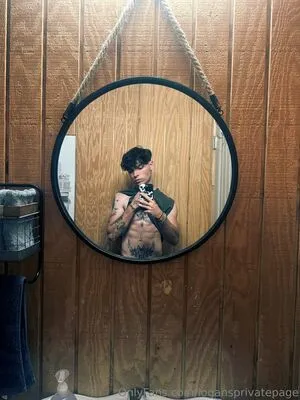 Logansprivatepage OnlyFans Leaked Free Thumbnail Picture - #QydrsryJQ6