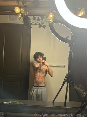 Logansprivatepage OnlyFans Leaked Free Thumbnail Picture - #YqMJQPaSum