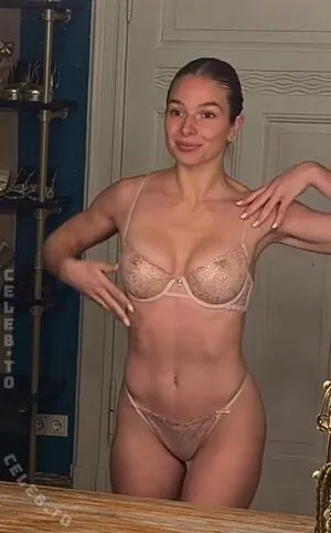 Lola Weippert OnlyFans Leaked Free Thumbnail Picture - #6d1wBVadGc