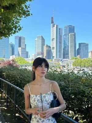 Lola Willow OnlyFans Leaked Free Thumbnail Picture - #gVLSAxpi33