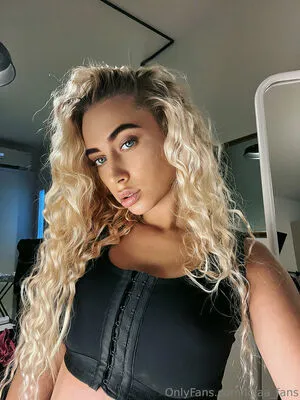 Lolaa Fansvip OnlyFans Leaked Free Thumbnail Picture - #teG2IPAkp2