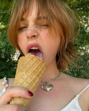 Lolabllue OnlyFans Leaked Free Thumbnail Picture - #KWdhmiz00C