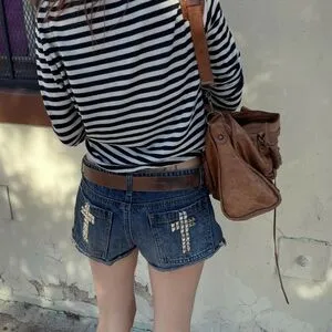 Lolabllue OnlyFans Leaked Free Thumbnail Picture - #pr0D0y7Xvi