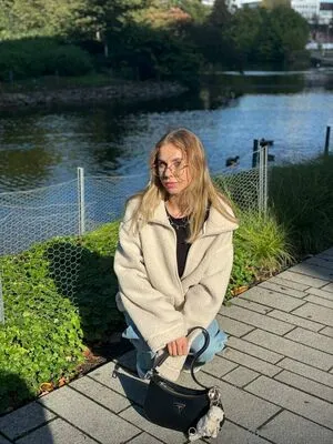 Lolabrain OnlyFans Leaked Free Thumbnail Picture - #H8xsunrpv0