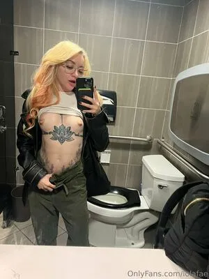 Lolafae OnlyFans Leaked Free Thumbnail Picture - #5vDSEJnxz4