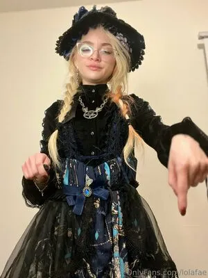 Lolafae OnlyFans Leaked Free Thumbnail Picture - #8BiPdImbdB