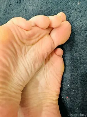 Lolafootx OnlyFans Leaked Free Thumbnail Picture - #xs13T5L0KZ